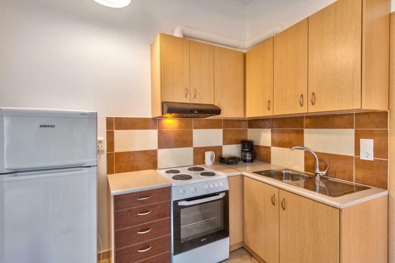 Ethrionplus Two Rooms Apartments Balconies 100 M From The Port Ermoupoli Esterno foto