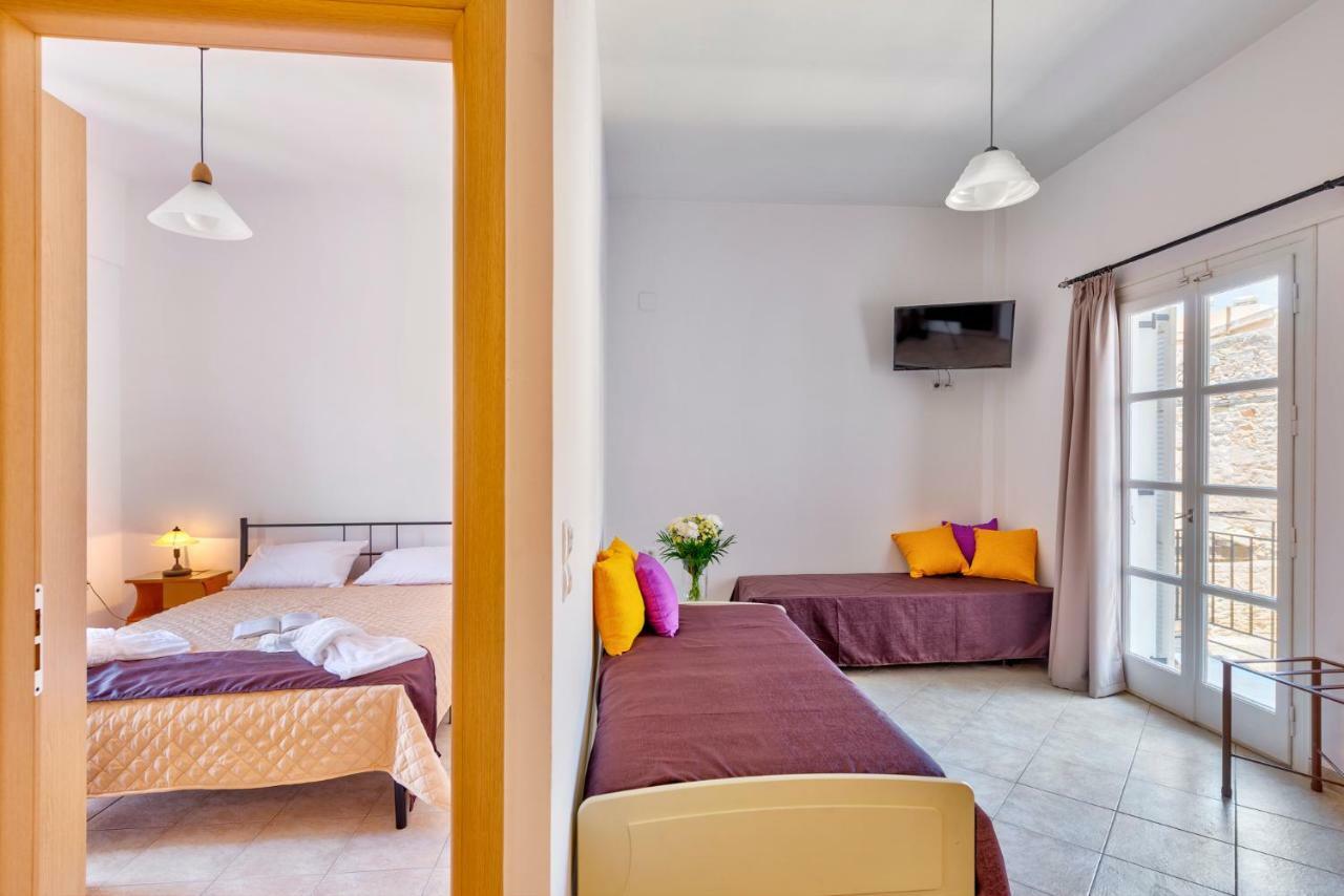 Ethrionplus Two Rooms Apartments Balconies 100 M From The Port Ermoupoli Esterno foto