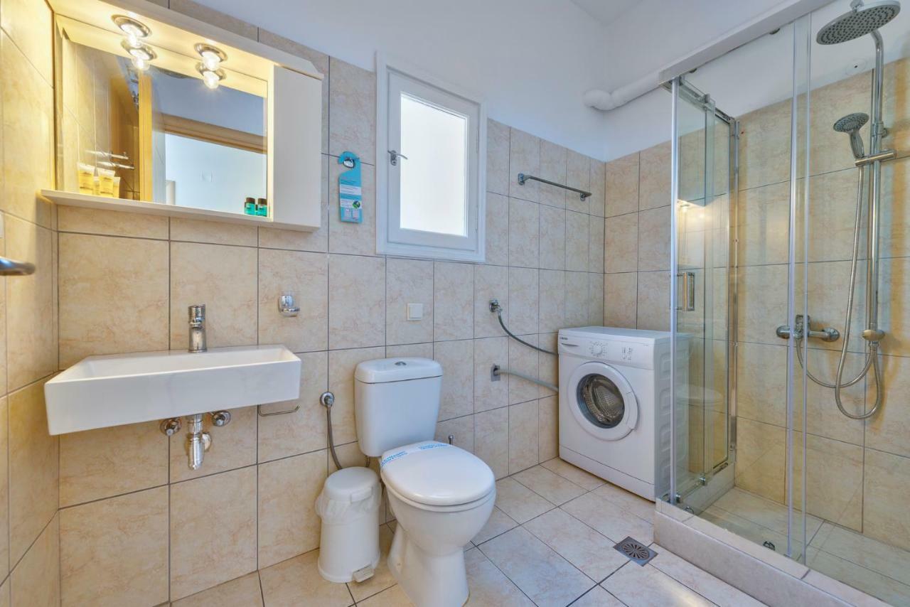 Ethrionplus Two Rooms Apartments Balconies 100 M From The Port Ermoupoli Esterno foto