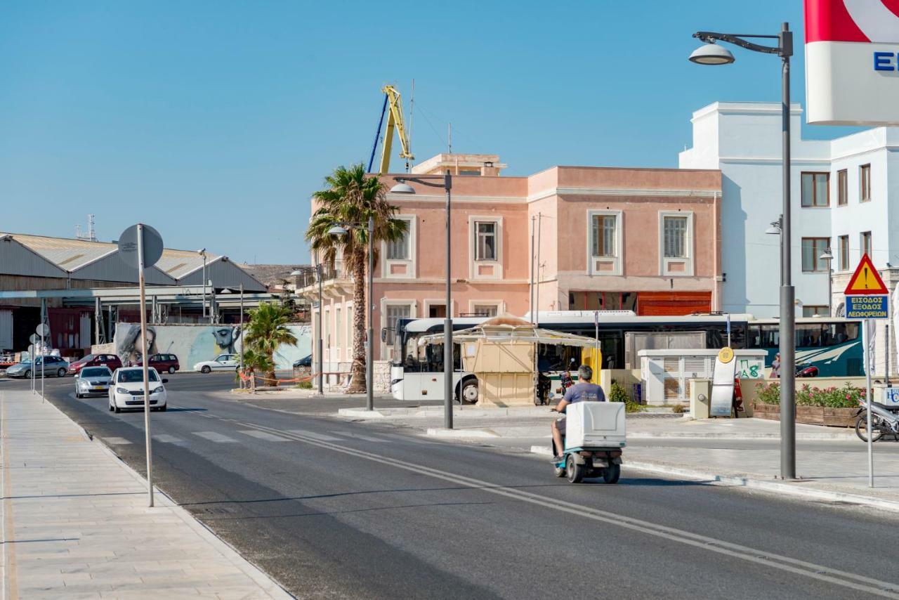 Ethrionplus Two Rooms Apartments Balconies 100 M From The Port Ermoupoli Esterno foto