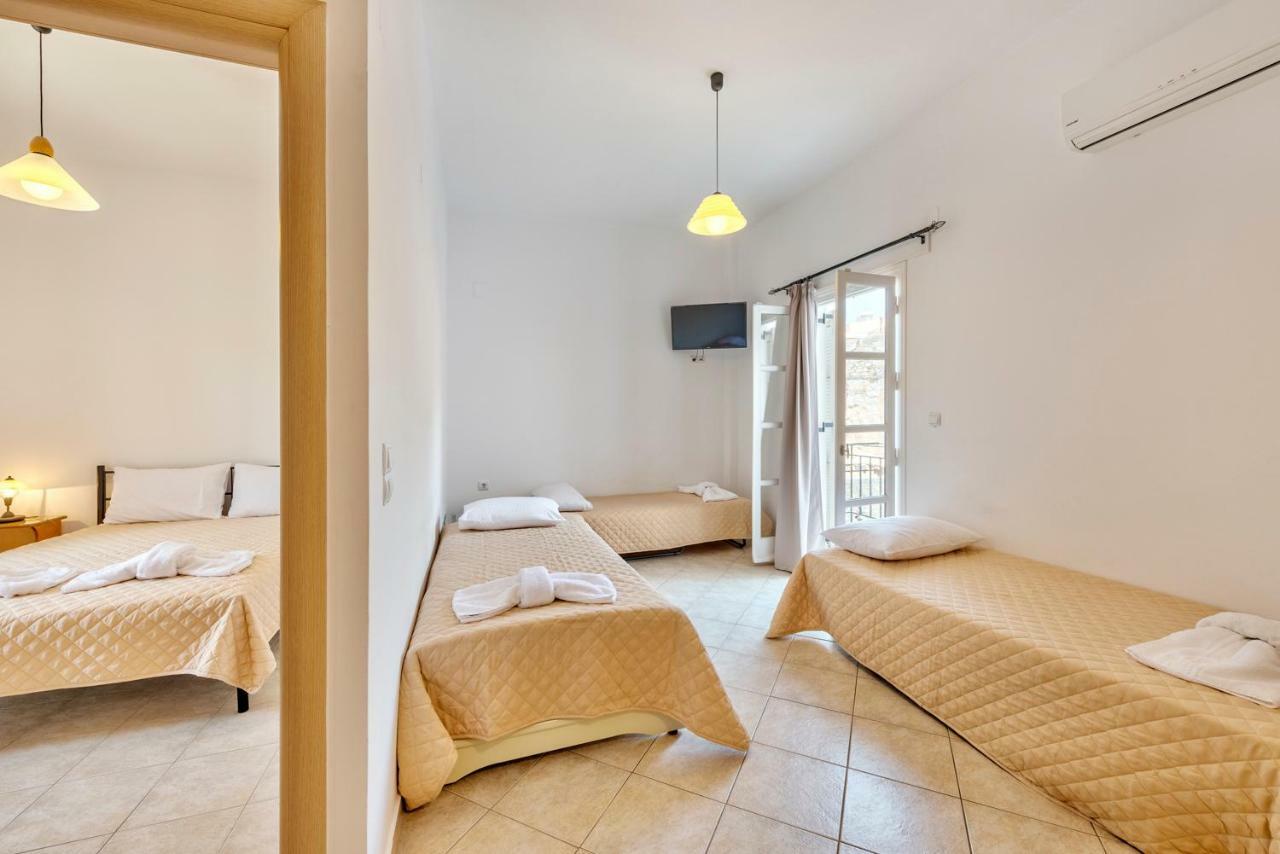 Ethrionplus Two Rooms Apartments Balconies 100 M From The Port Ermoupoli Esterno foto
